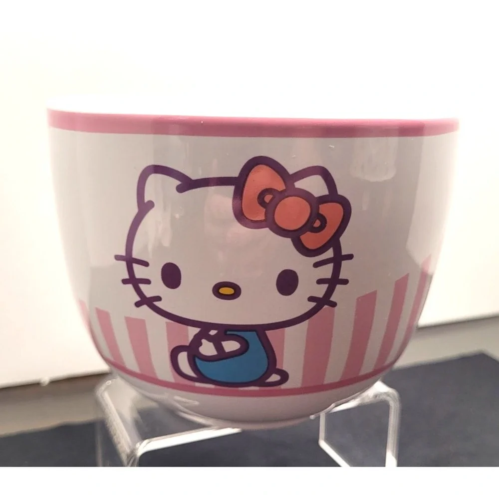 SANRIO Kuromi, Hello Kitty, and Gudetama Noodle Bowls - Lot of 4